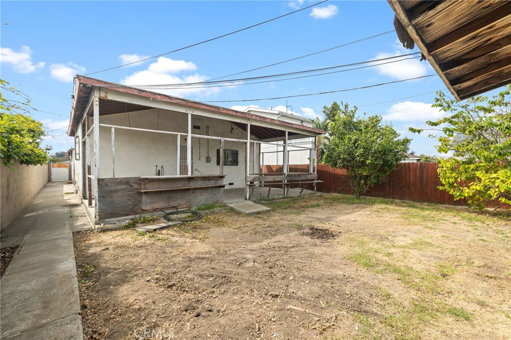4761 West 141st Street Hawthorne, CA 90250 - Photo 25 of 29 a house view with a backyard space