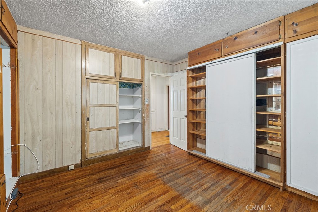 4761 West 141st Street Hawthorne, CA 90250 - Photo 9 of 29 a view of an empty room with closet and a window