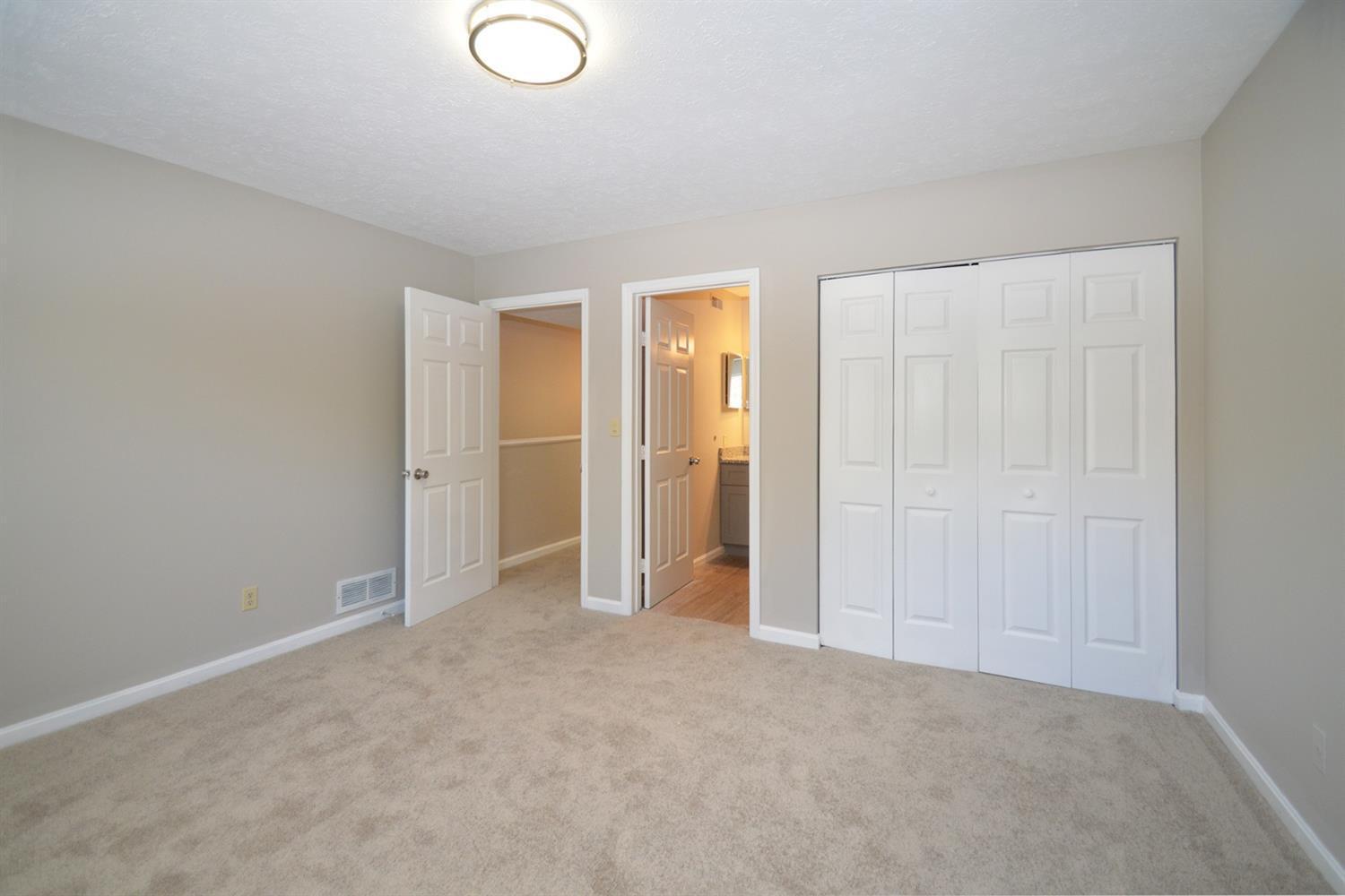10555 Montgomery Road, Unit 62 Montgomery, OH 45242 - Photo 9 of 14