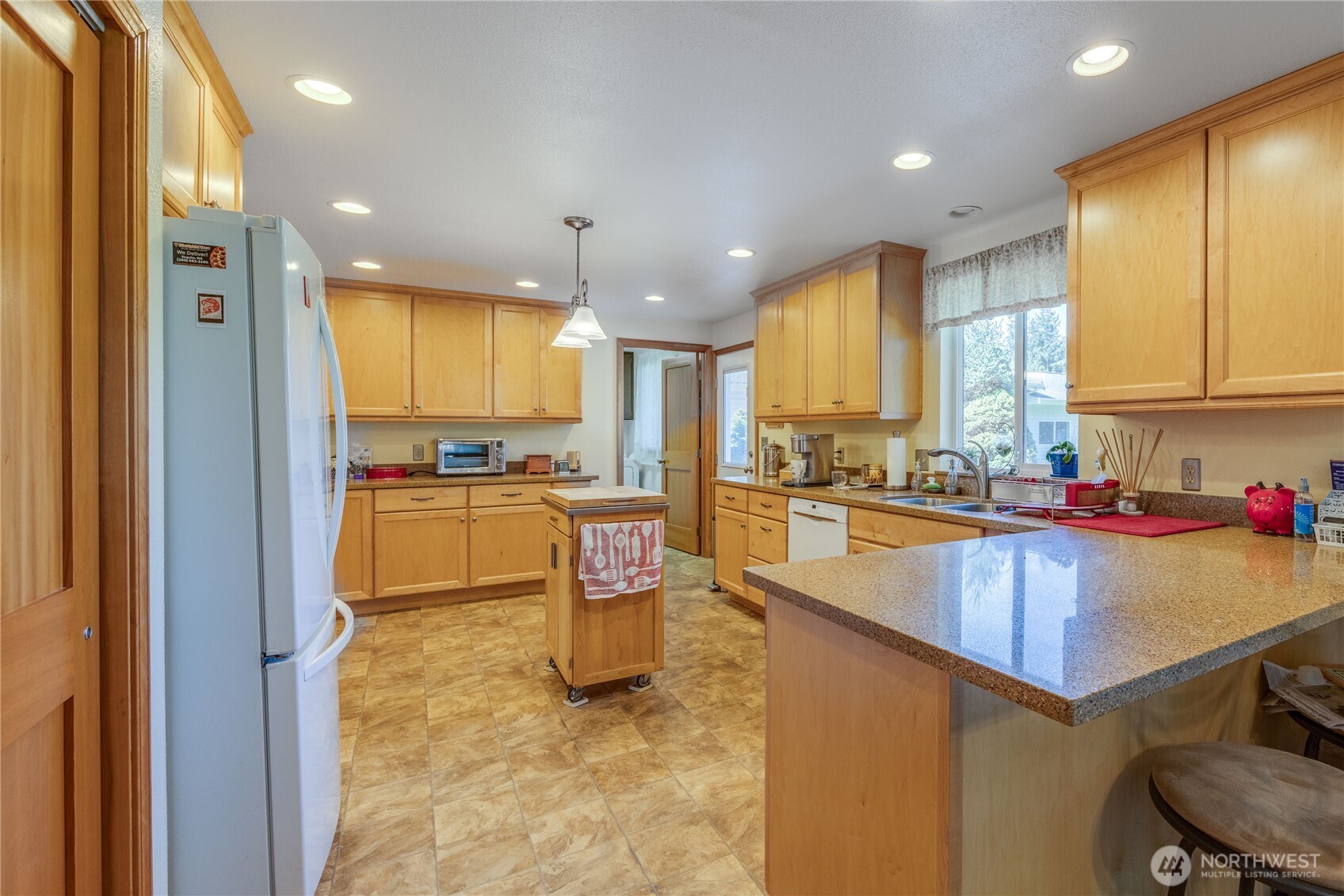 70 Starry Road Sequim, WA 98382 - Photo 17 of 40