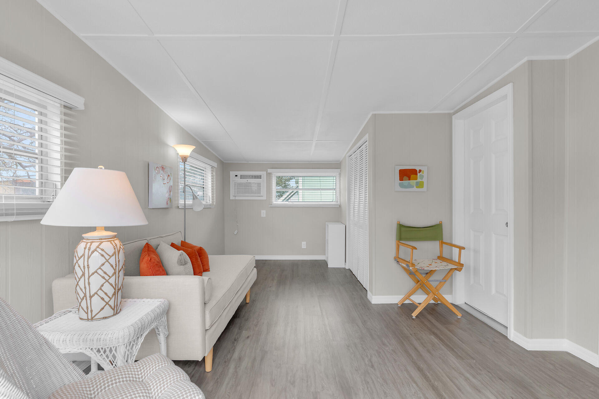 812 South Silver Circle Key Largo, FL 33037 - Photo 23 of 41 a living room with furniture and a wooden floor