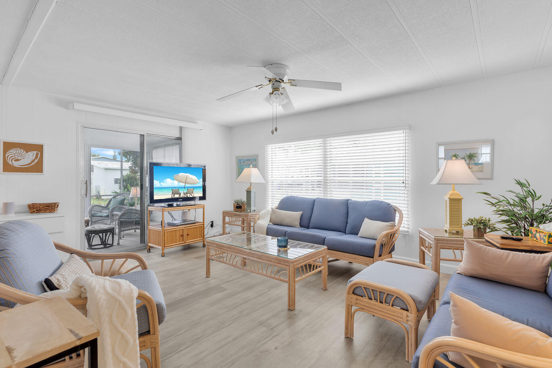 812 South Silver Circle Key Largo, FL 33037 - Photo 10 of 41 a living room with furniture and a large window