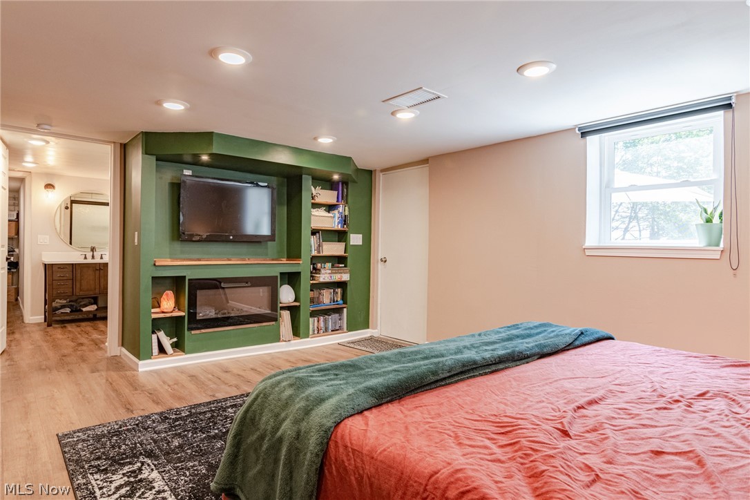 6674 Broadview Road Cleveland, OH 44134 - Photo 27 of 35