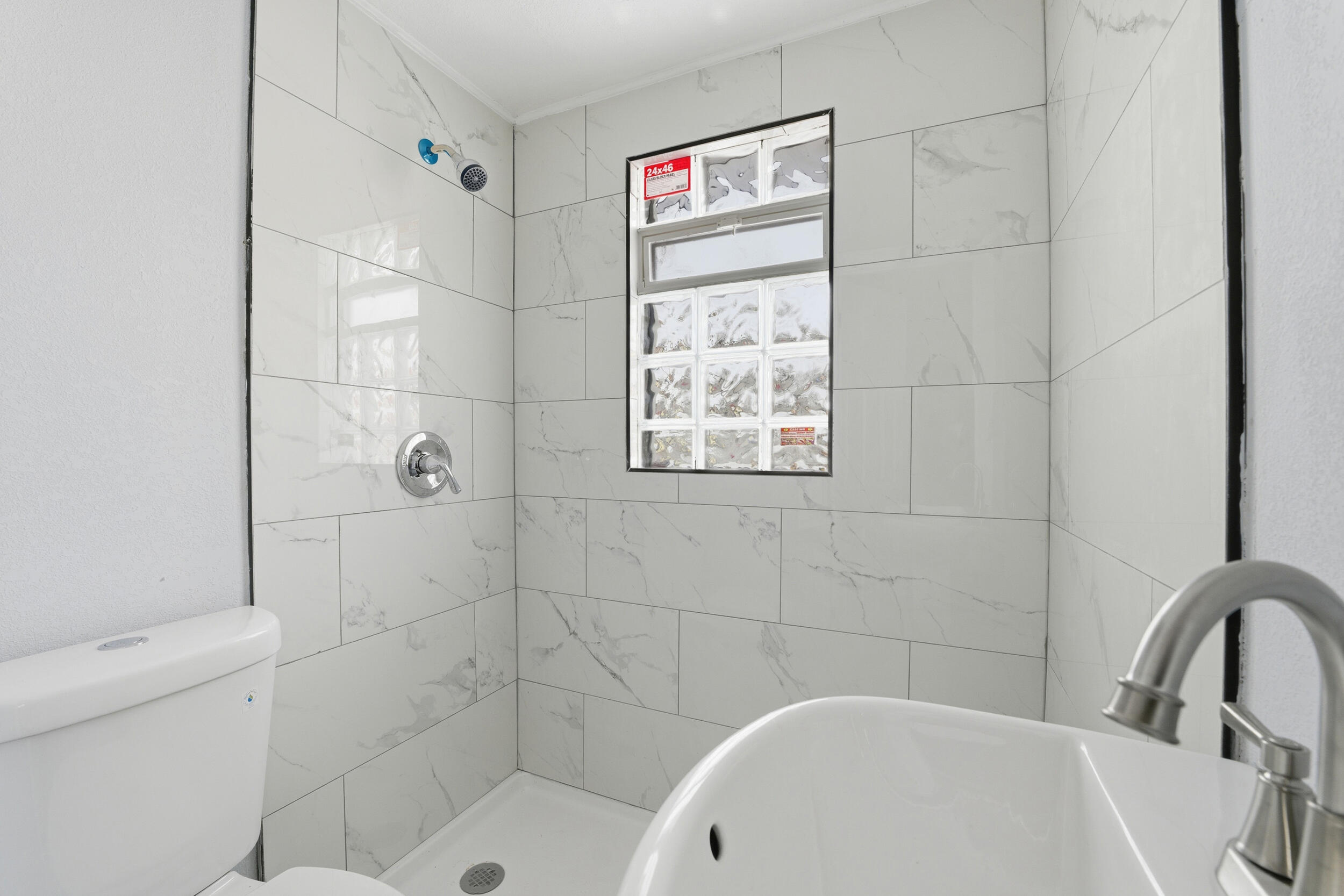 5257 North 34th Street Milwaukee, WI 53209 - Photo 11 of 18 Upper Floor