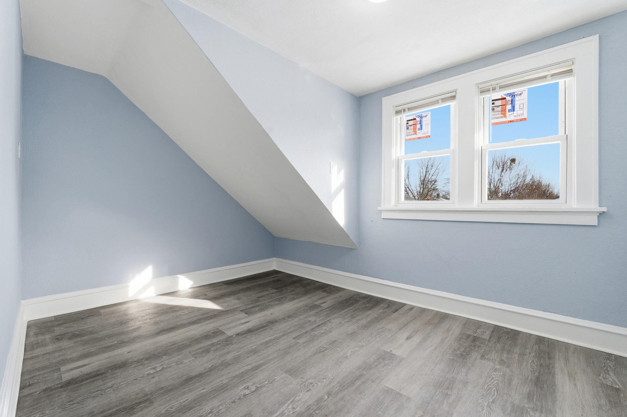 5257 North 34th Street Milwaukee, WI 53209 - Photo 9 of 18 Upper Floor