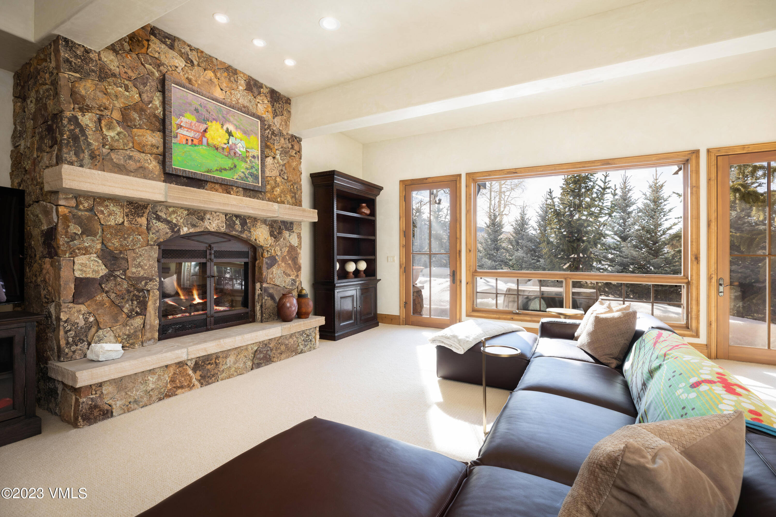 285 Little Andorra Road Edwards, CO 81632 - Photo 10 of 30 8. Family Room