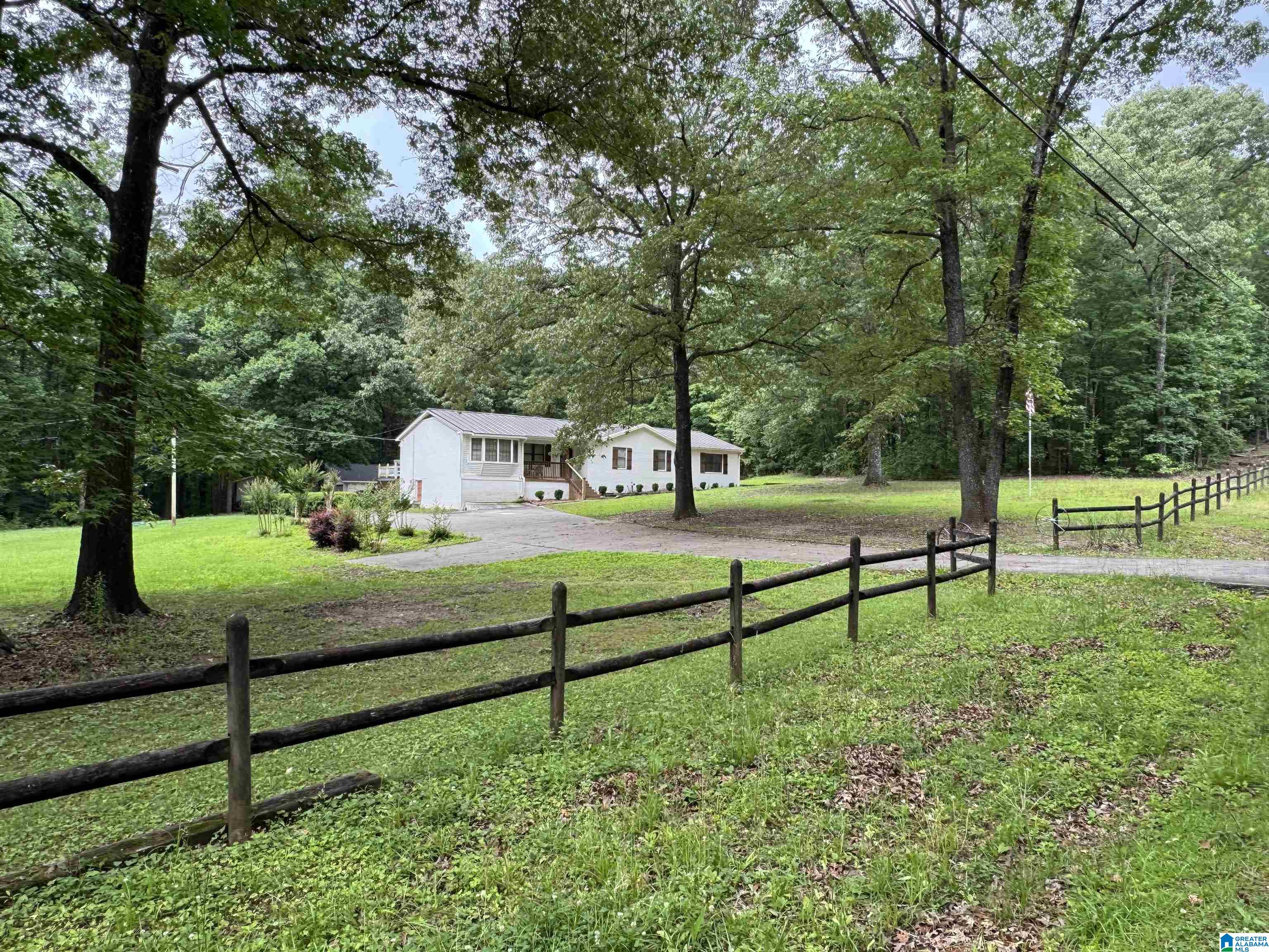 200 Upper Lake Tate Road Sylacauga, AL 35151 - Photo 3 of 8