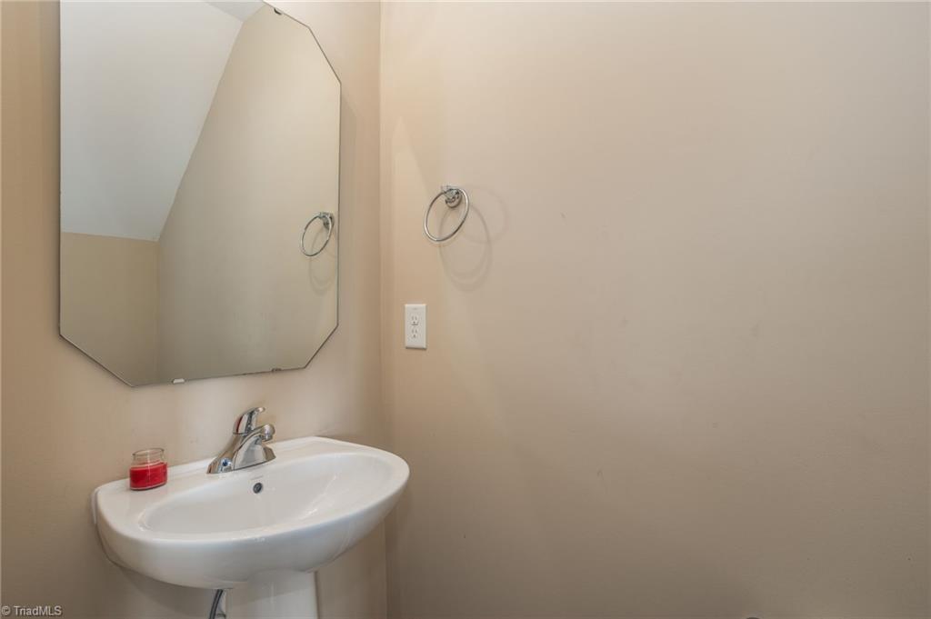 901 Pitman Road Greensboro, NC 27406 - Photo 20 of 30 Gallery Image 20