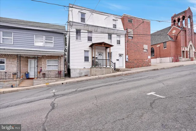 $260,000 | 506 North 2nd Street, Minersville, PA 17954