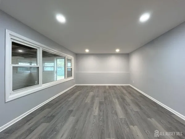 $3,850 | 36 Arden Street, Somerset, NJ 08873