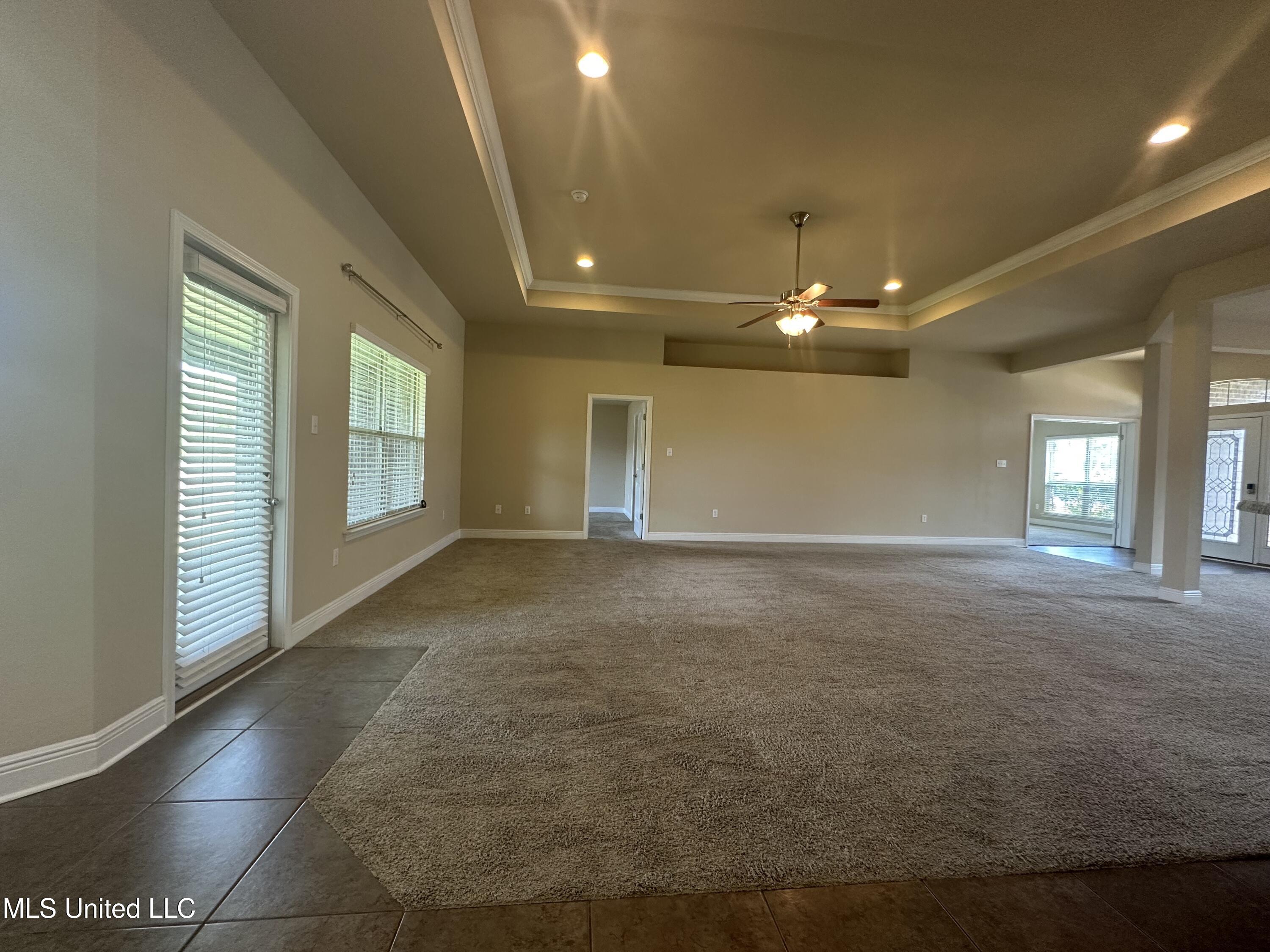 6837 Biddix Evans Road Ocean Springs, MS 39564 - Photo 17 of 30 Living room 1