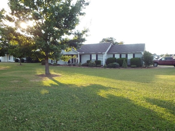 289 Summer Lady Lane Boiling Springs, SC 29316 - Photo 2 of 17
