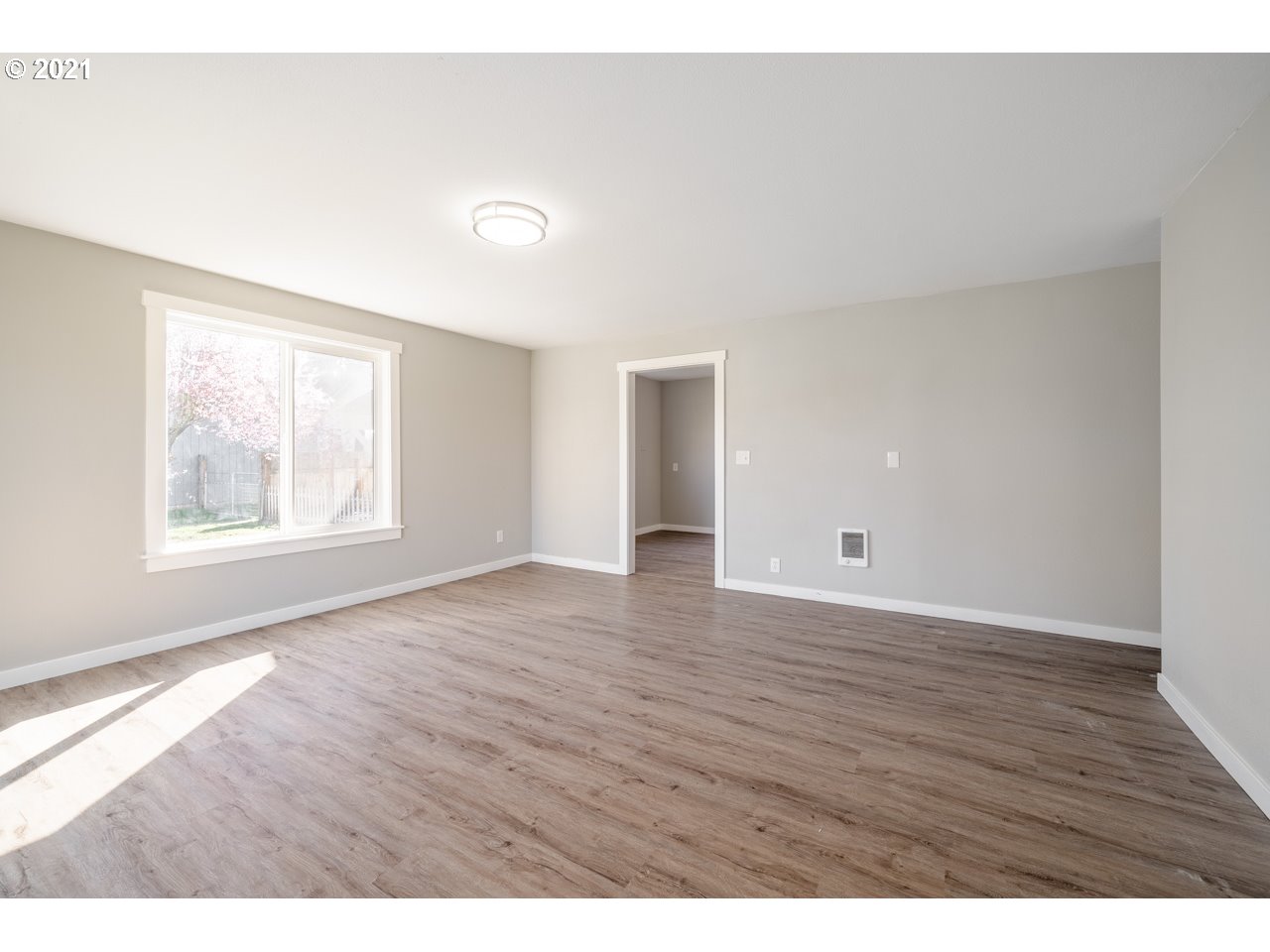 790 South 42nd Street Springfield, OR 97478 - Photo 12 of 32 Gallery Image 12