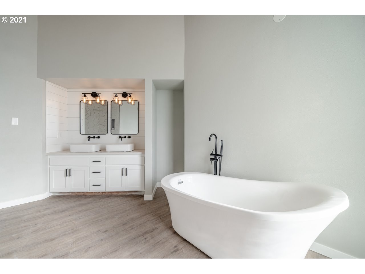 790 South 42nd Street Springfield, OR 97478 - Photo 19 of 32 Gallery Image 19