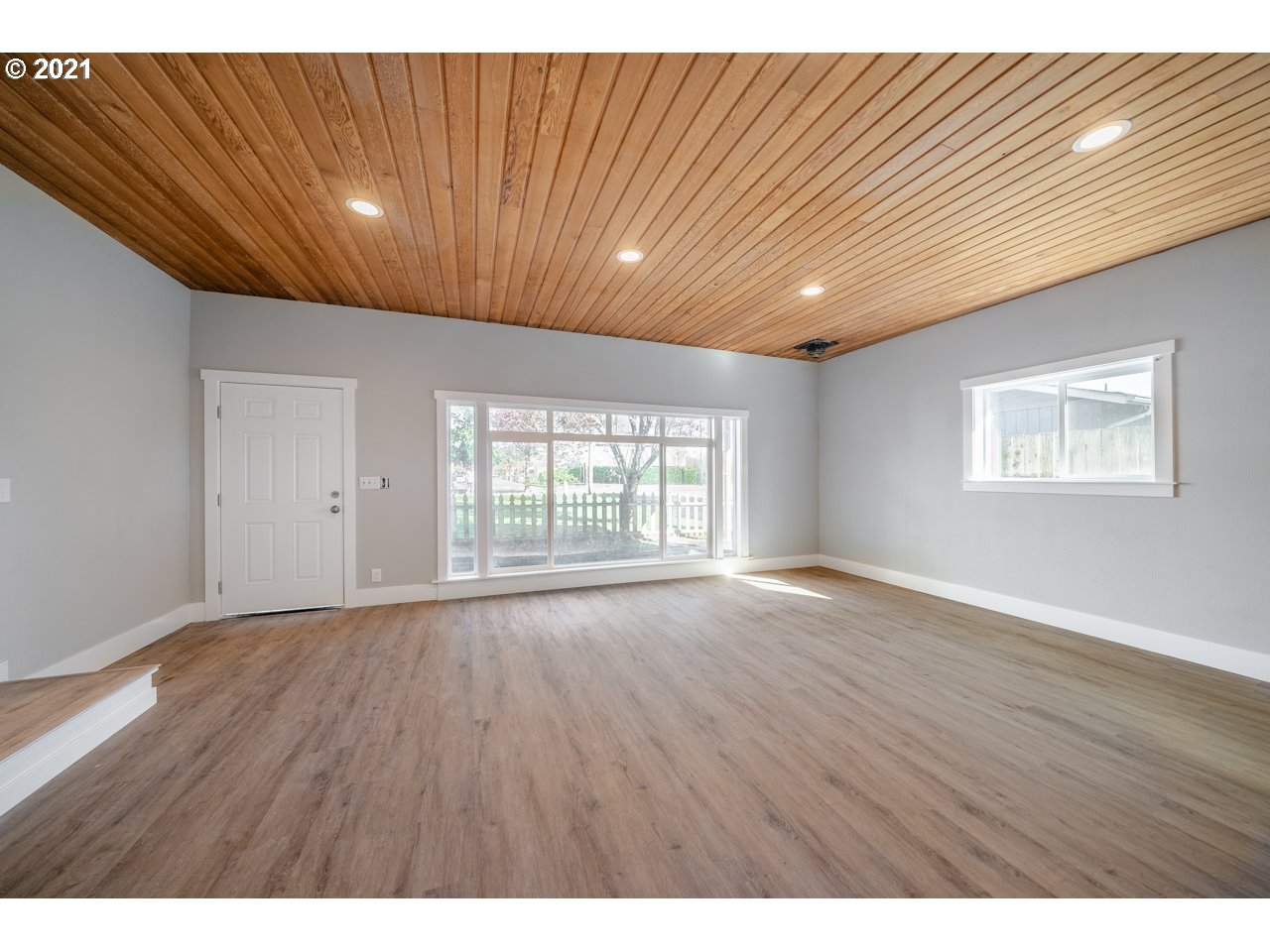 790 South 42nd Street Springfield, OR 97478 - Photo 25 of 32 Gallery Image 25