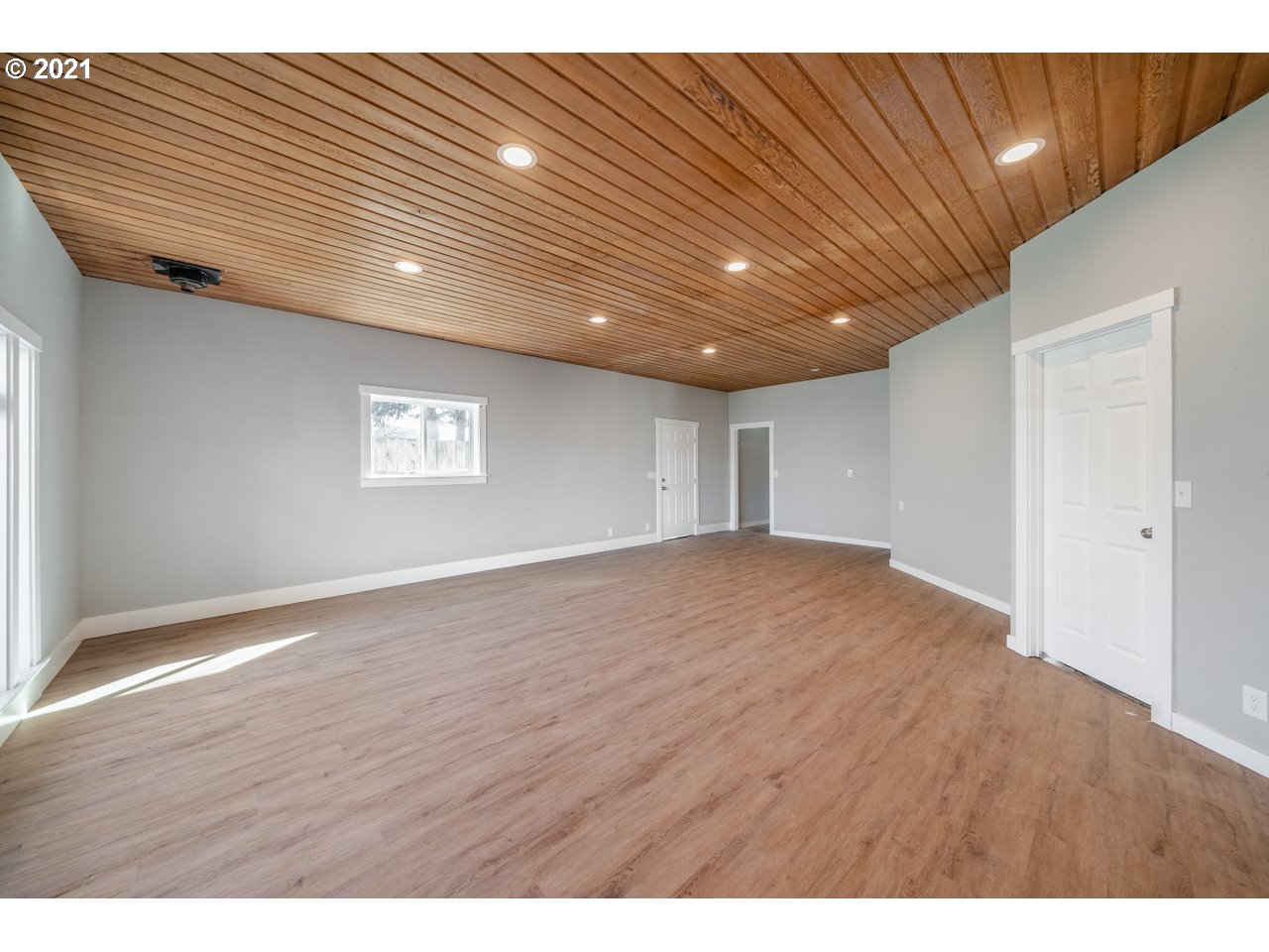 790 South 42nd Street Springfield, OR 97478 - Photo 26 of 32 Gallery Image 26