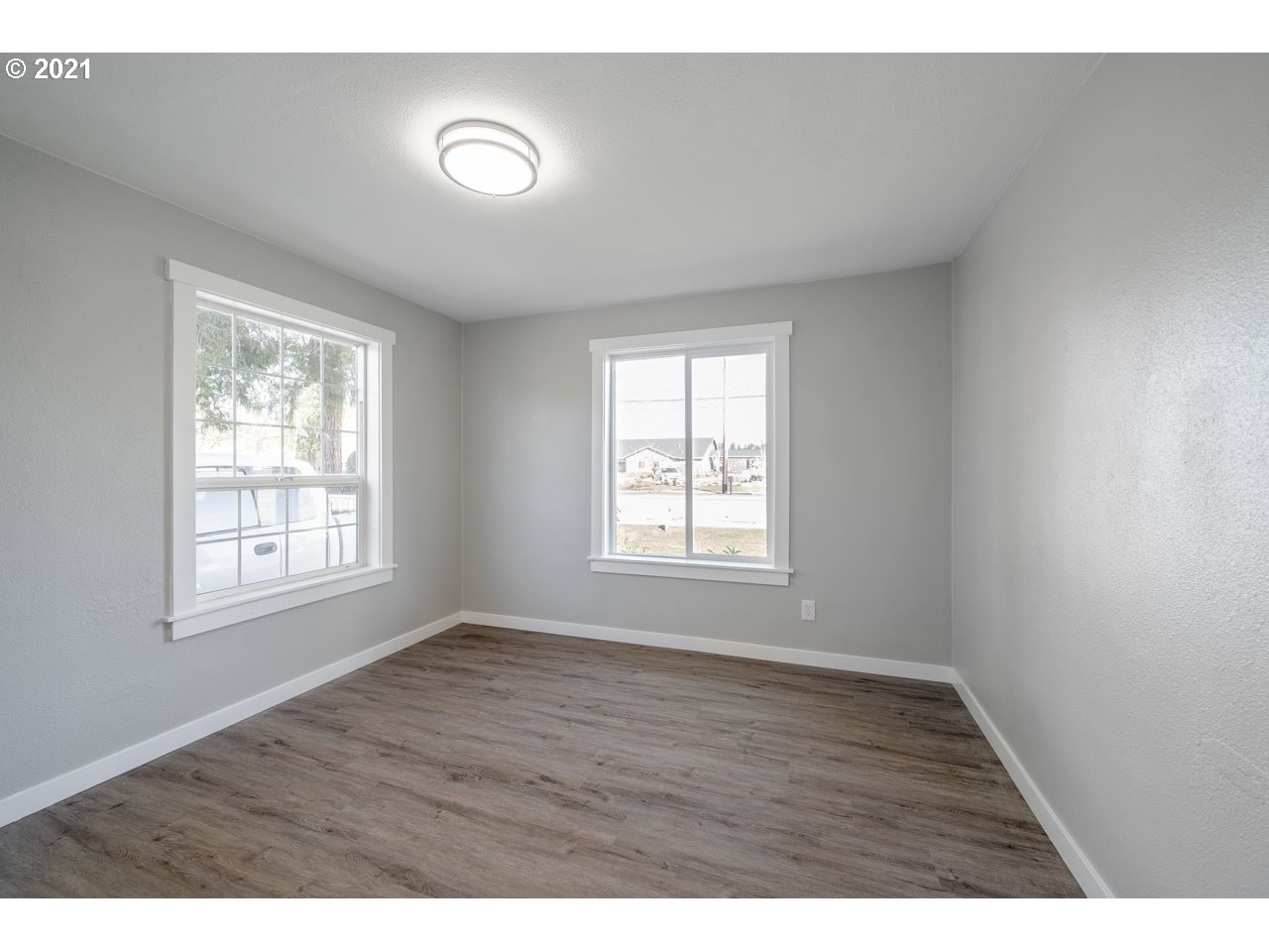 790 South 42nd Street Springfield, OR 97478 - Photo 29 of 32 Gallery Image 29