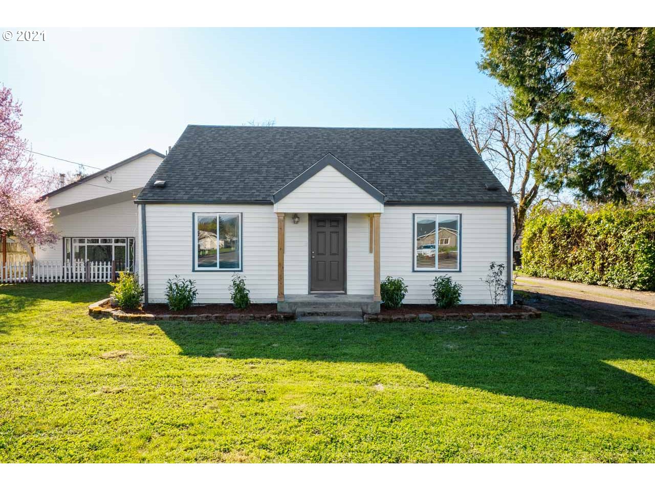 790 South 42nd Street Springfield, OR 97478 - Photo 31 of 32 Gallery Image 31