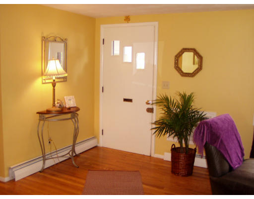 1 Millbrook Road Natick, MA 01760 - Photo 3 of 14 Gallery Image 3