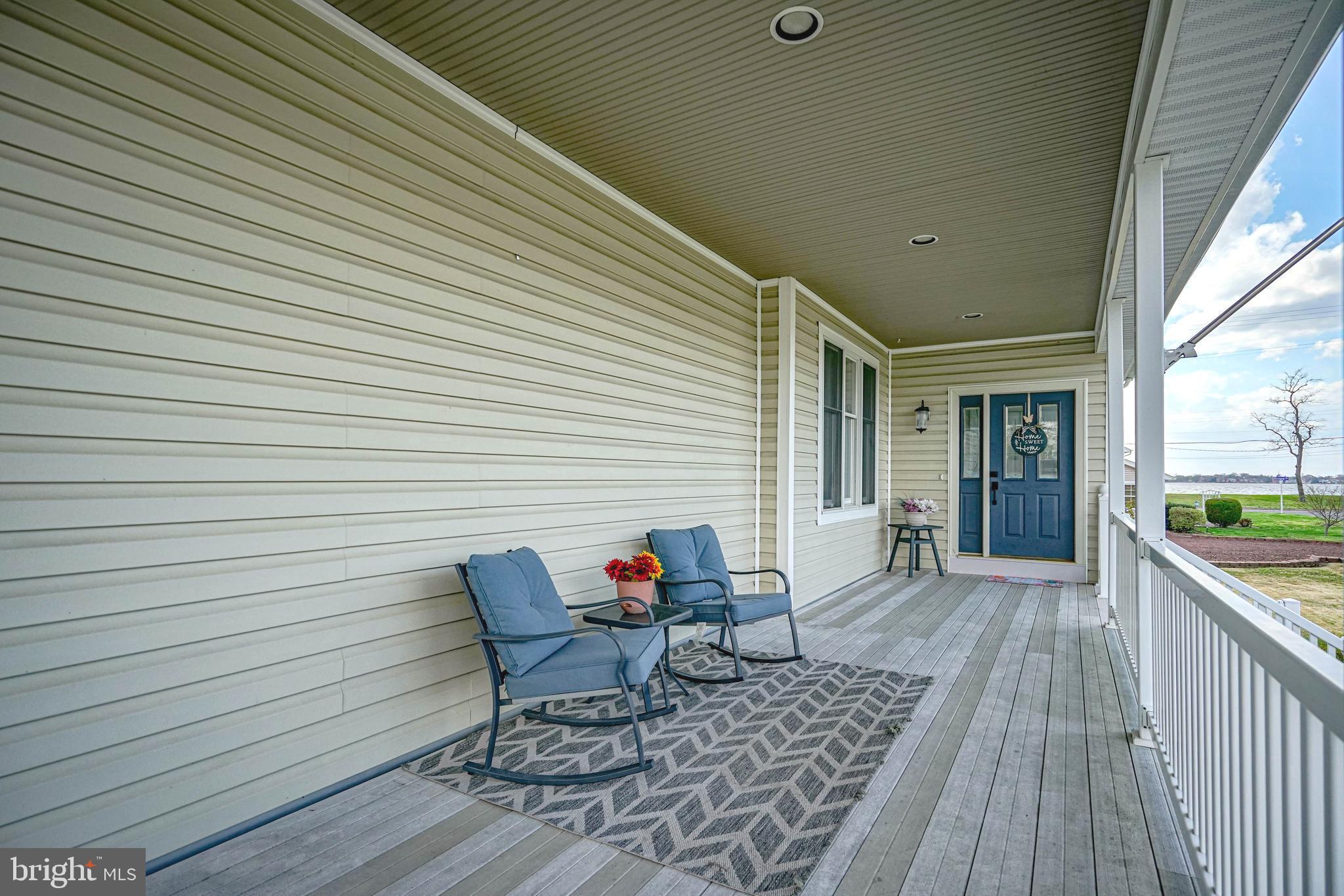 139 Rutgers Road Pennsville, NJ 08070 - Photo 58 of 75 Enjoy the seasons on the front porch