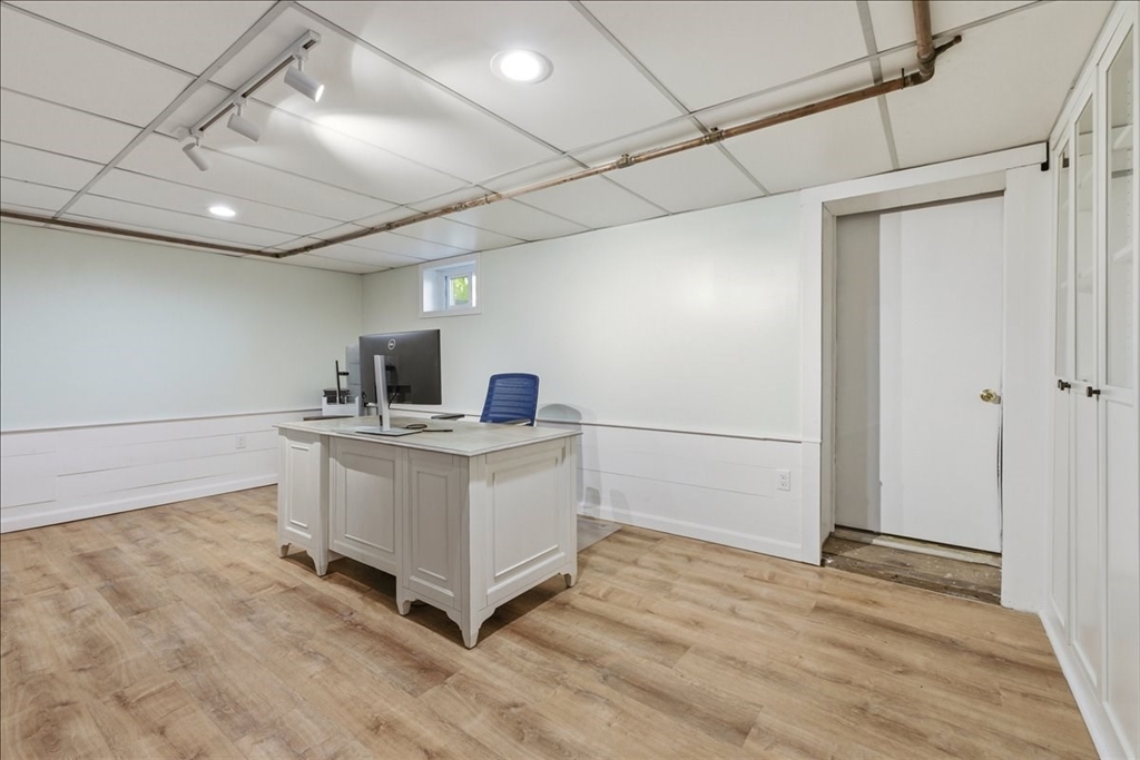 560 Common Street Walpole, MA 02081 - Photo 36 of 42 Gallery Image 36