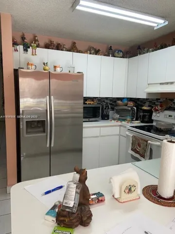 $260,000 | 8851 Northwest 119th Street, Unit 11131, Hialeah Gardens, FL 33018