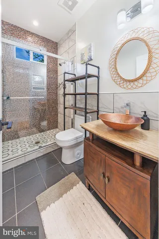 $1,149,000 | 2806 Franklin Street Northeast, Washington, DC 20018