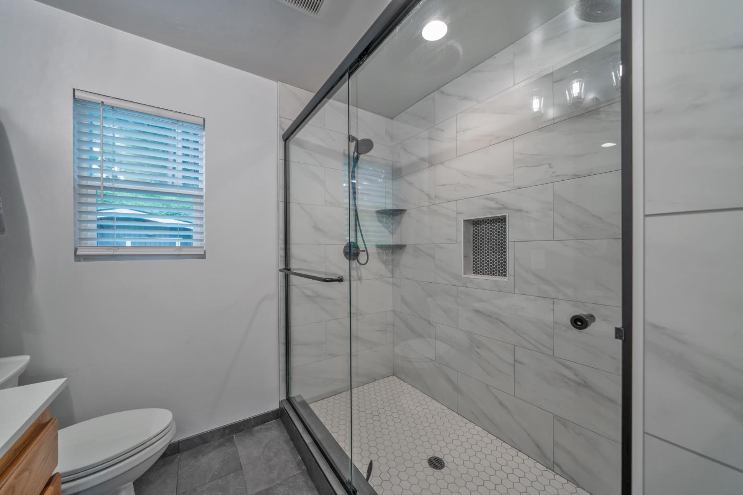 2320 Old Blair Mill Road Pollock Pines, CA 95726 - Photo 11 of 45 Primary bath