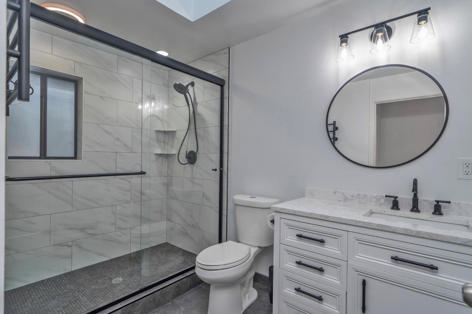 2320 Old Blair Mill Road Pollock Pines, CA 95726 - Photo 14 of 45 4th bathroom/bedroom en-suite