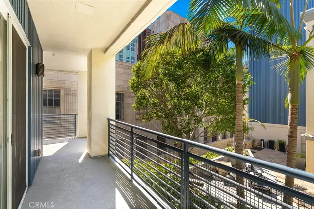 $675,000 | 300 East 4th Street, Unit 205, Long Beach, CA 90802