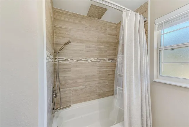 $3,200 | 7195 Augusta Boulevard, Seminole, FL 33777