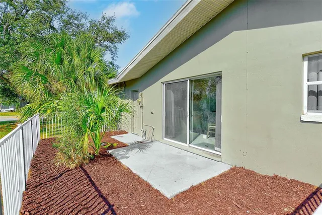 $3,200 | 7195 Augusta Boulevard, Seminole, FL 33777