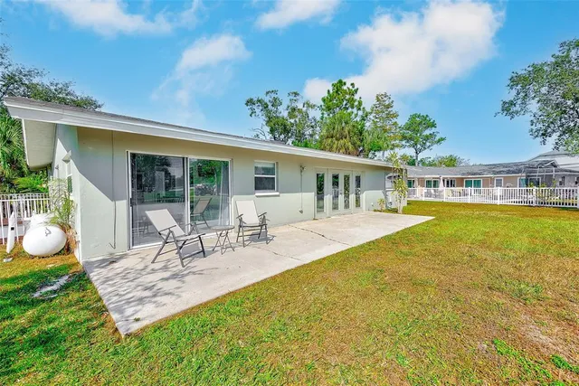 $3,200 | 7195 Augusta Boulevard, Seminole, FL 33777