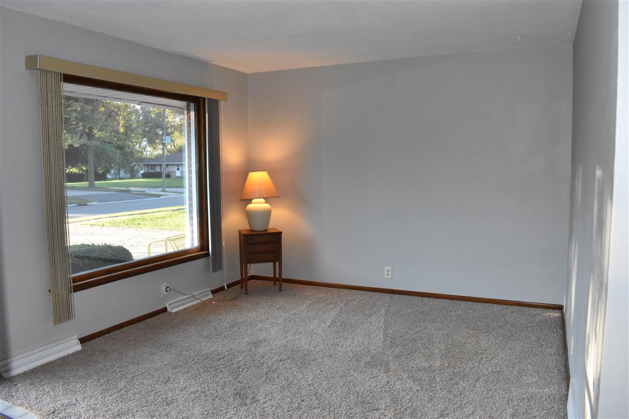 8115 Mildred Road Machesney Park, IL 61115 - Photo 6 of 32 Gallery Image 6