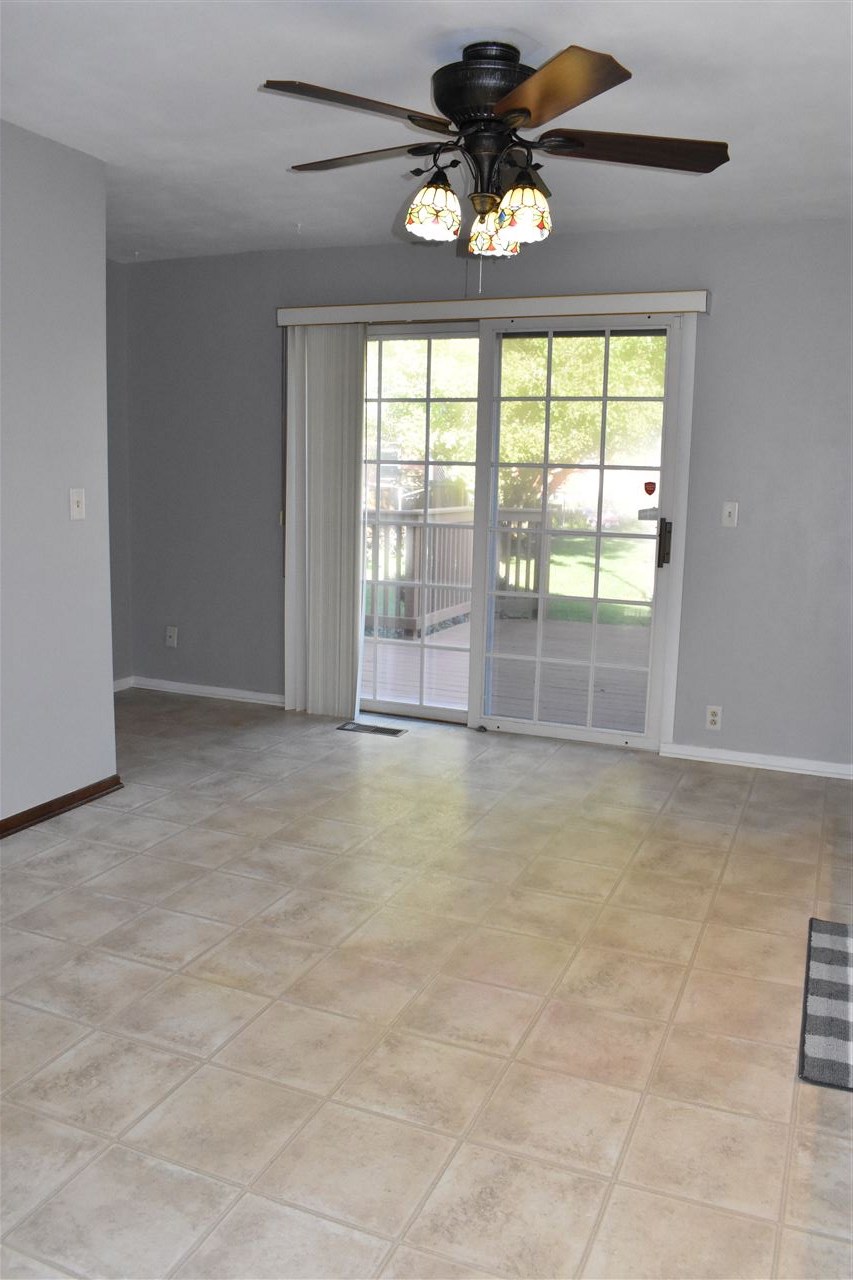 8115 Mildred Road Machesney Park, IL 61115 - Photo 7 of 32 Gallery Image 7