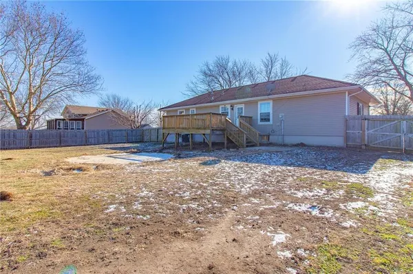 $220,000 | 608 Northwest 8th Street, Concordia, MO 64020