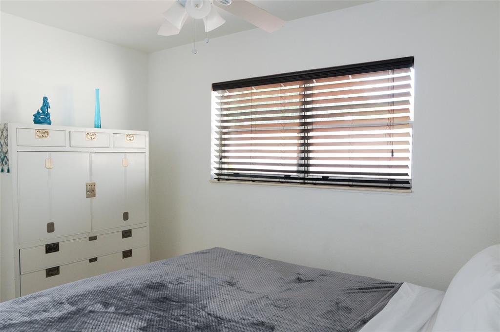 29 Northeast 3rd Street Dania Beach, FL 33004 - Photo 27 of 31 a room with window and a sink