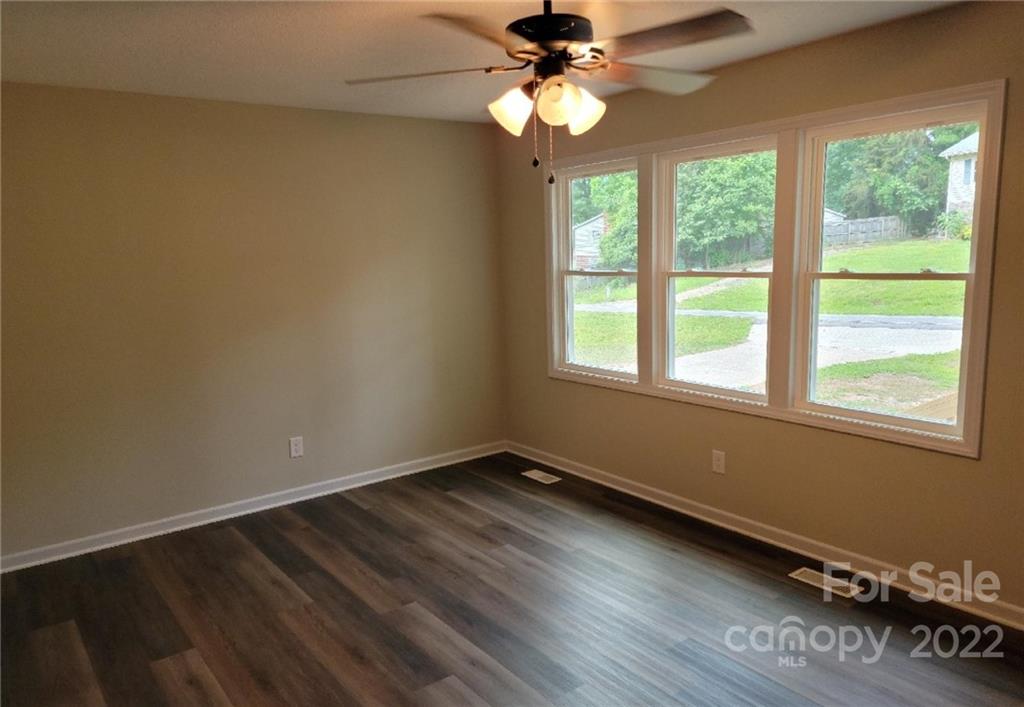 1529 Edgewood Road Bessemer City, NC 28016 - Photo 12 of 13 Gallery Image 12