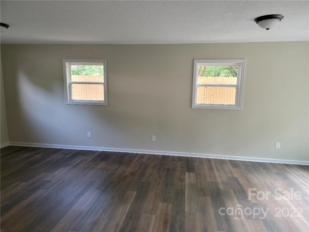 1529 Edgewood Road Bessemer City, NC 28016 - Photo 8 of 13 Gallery Image 8