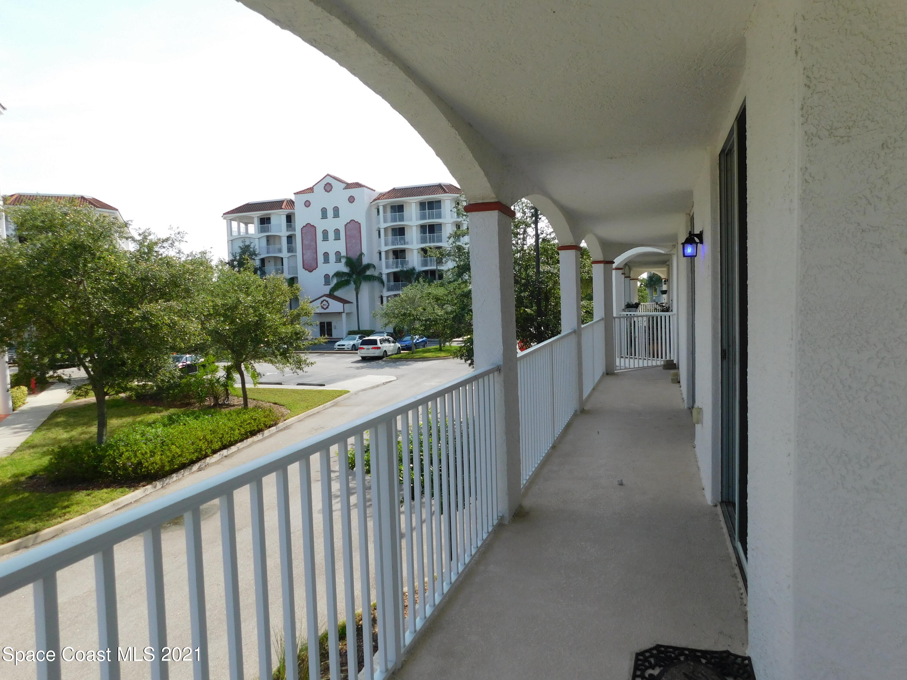 800 Del Rio Way, Unit 203 Merritt Island, FL 32953 - Photo 3 of 15 DSCN0124