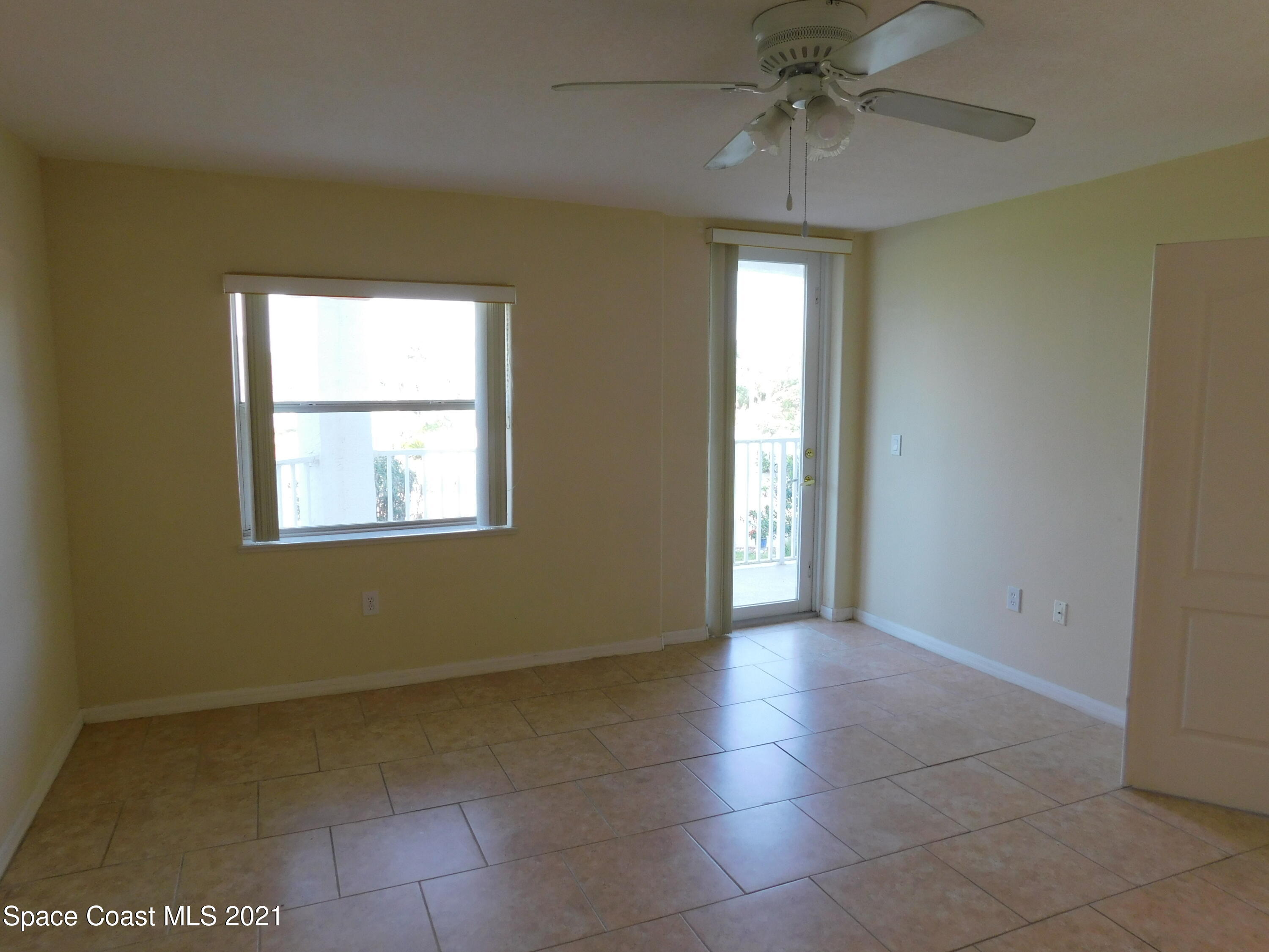 800 Del Rio Way, Unit 203 Merritt Island, FL 32953 - Photo 5 of 15 DSCN0126