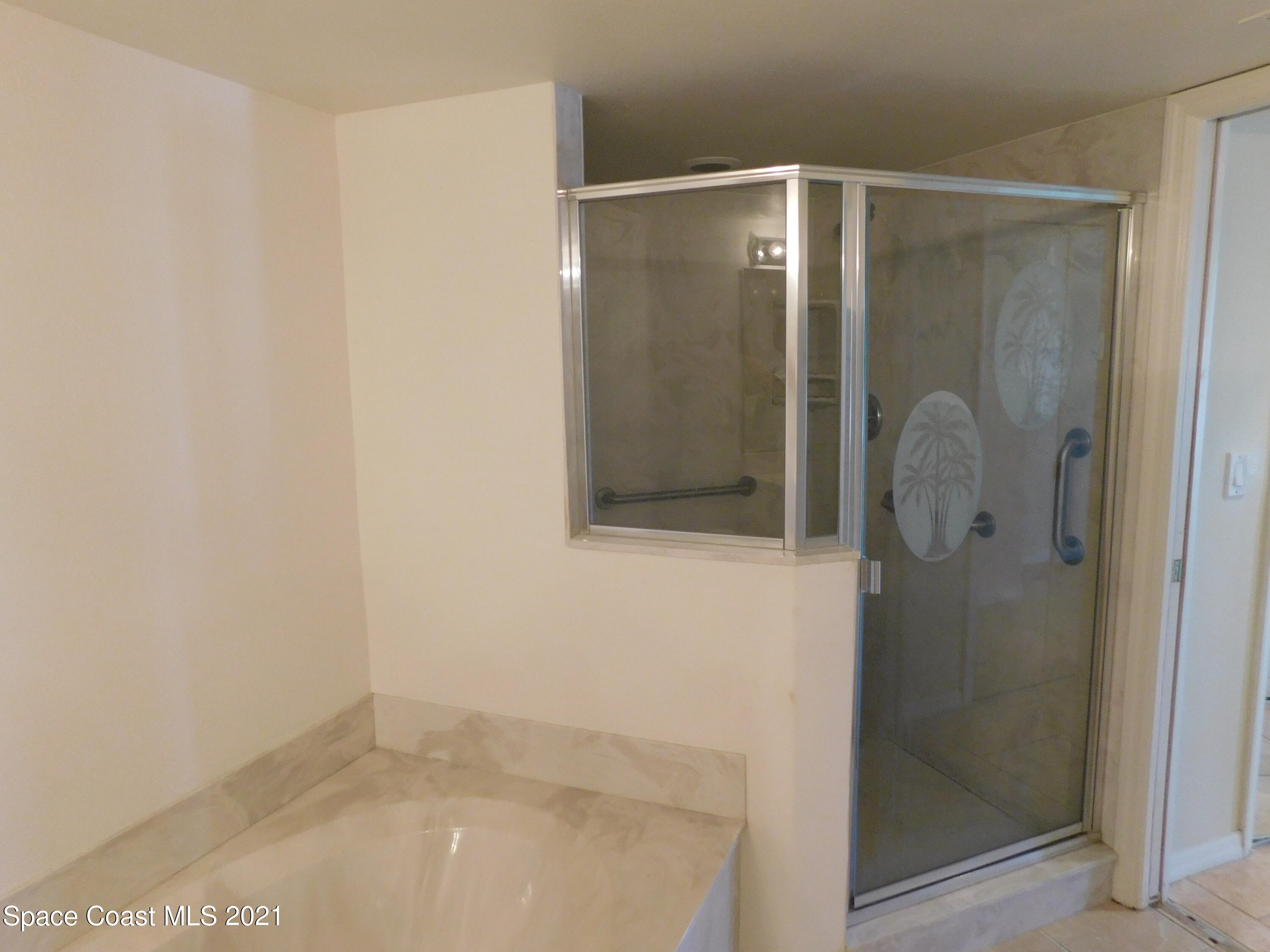 800 Del Rio Way, Unit 203 Merritt Island, FL 32953 - Photo 6 of 15 DSCN0127