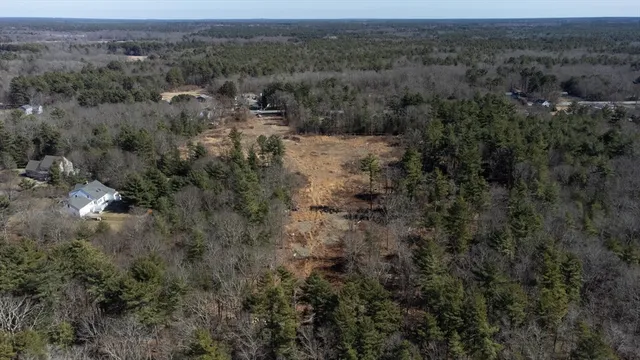 $749,900 | 194 Bedford Street, Lakeville, MA 02347