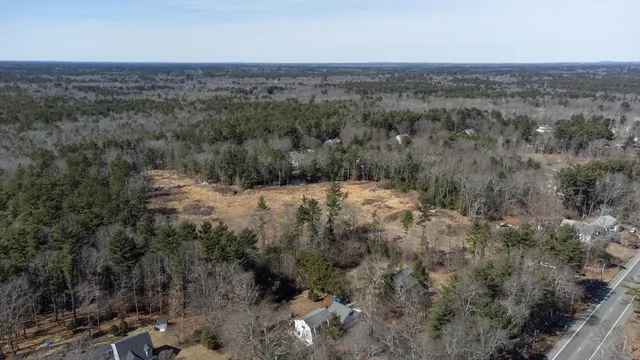 $749,900 | 194 Bedford Street, Lakeville, MA 02347