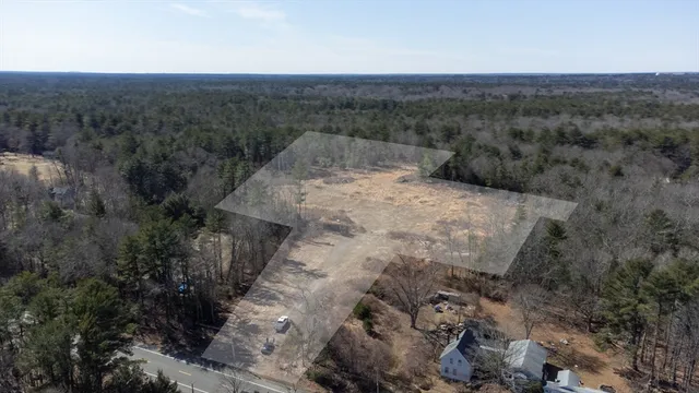 $749,900 | 194 Bedford Street, Lakeville, MA 02347