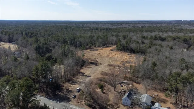 $749,900 | 194 Bedford Street, Lakeville, MA 02347