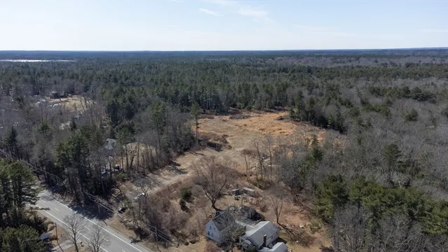 $749,900 | 194 Bedford Street, Lakeville, MA 02347