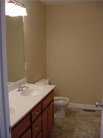 122 Ray Jent Road Bethpage, TN 37022 - Photo 5 of 8