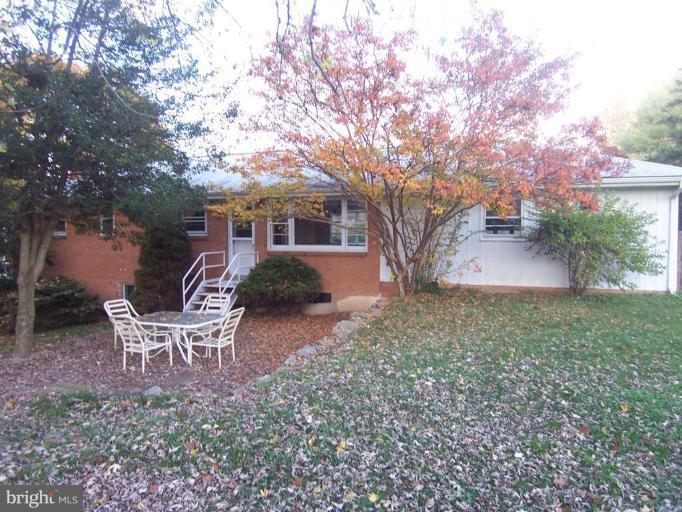 10517 Vista Road Columbia, MD 21044 - Photo 8 of 10 Patio