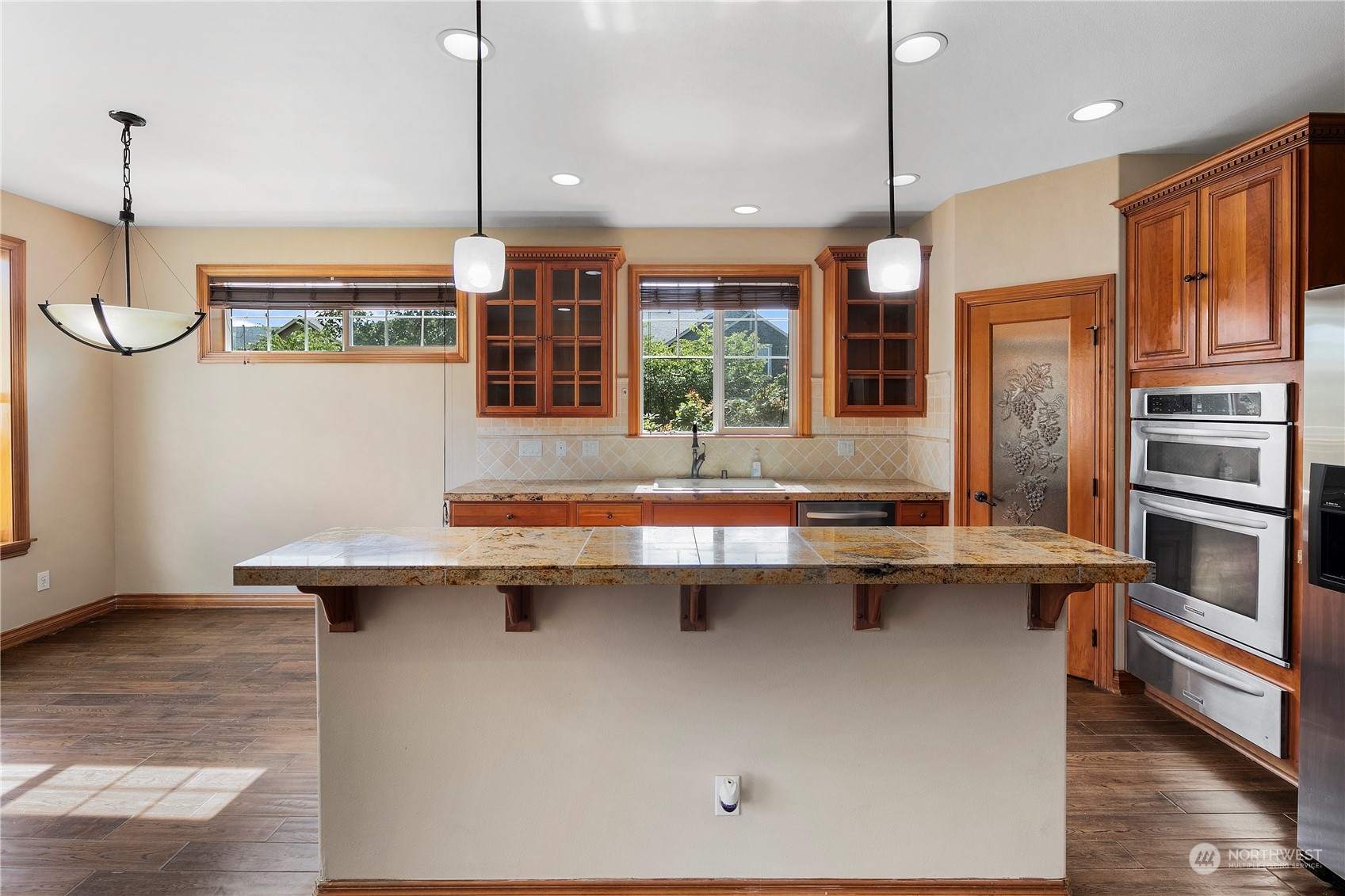 754 Hoquiam Place Northeast Renton, WA 98059 - Photo 15 of 40 Gallery Image 15